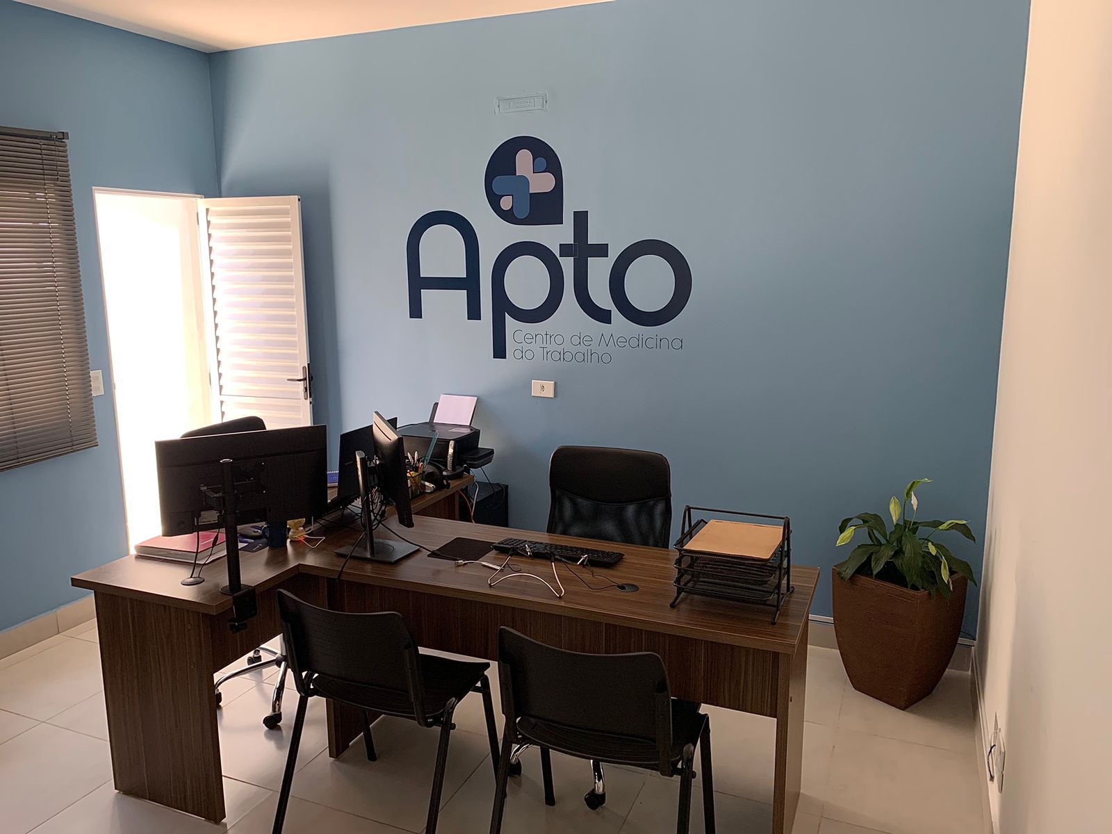 Apto (9)